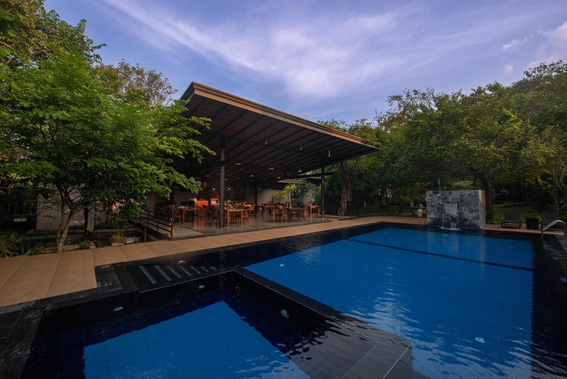 Atha Resort Szigirija Kültér fotó